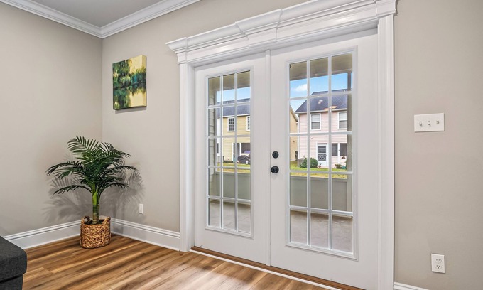 Crawfordville House | Beautiful and Spacious 3-bedroom townhome in Crawfordville