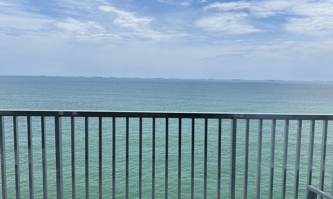 Morro do Maluf Apartment | Beautiful and spacious apartment with an incredible view of the sea.