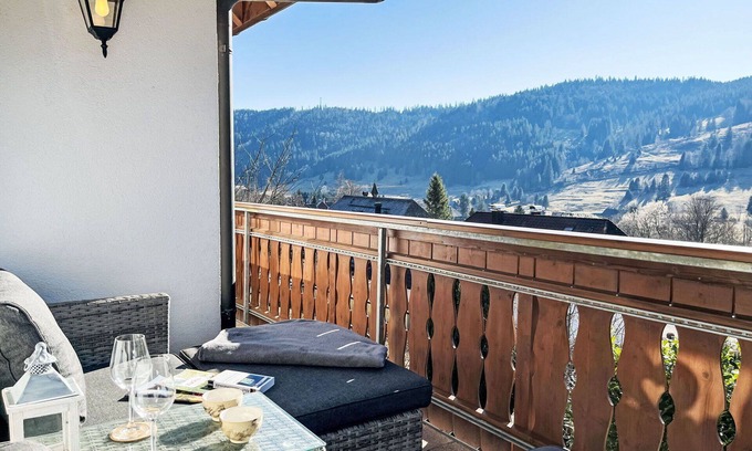 St. Blasien Apartment | Beautiful apartment for 4 guests with WIFI, TV, balcony and parking
