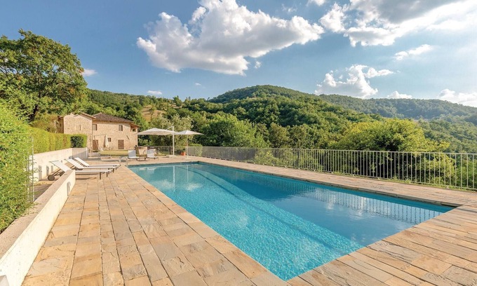 Valfabbrica Apartment | Beautiful apartment in Valfabbrica PG