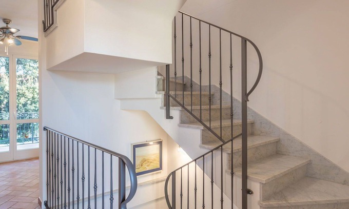 Marina di Pietrasanta Apartment | Beautiful apartment for 6 guests with TV, balcony, pets allowed and parking