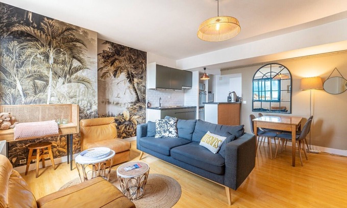 Chartrons Apartment | Beautiful apartment beautifully decorated for 4 on the Quays of Bordeaux