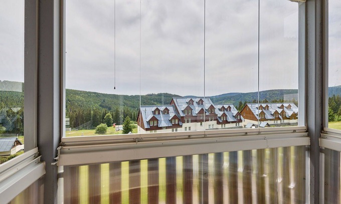 Spindleruv Mlyn Apartment | Beautiful apartment for 5 people with WIFI, TV and balcony