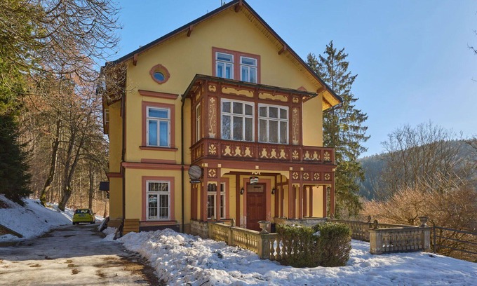 Janske Lazne Apartment | Beautiful apartment for 4 guests with WIFI, TV and parking