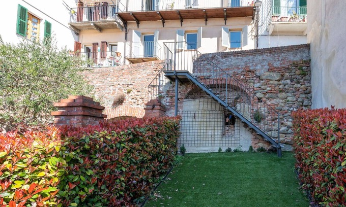 Sciolze Apartment | Beautiful apartment for 4 people with WIFI, TV and balcony