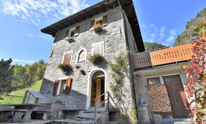 Fraccia Apartment | Beautiful apartment for 4 people with WIFI, TV, pets allowed and parking