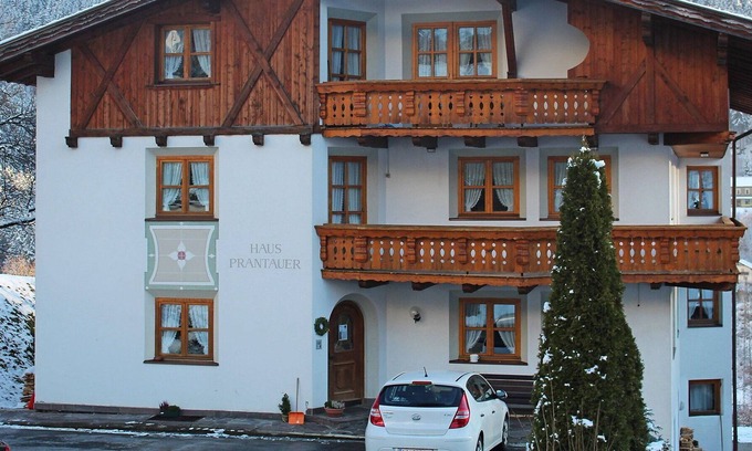 Pians Apartment | Beautiful apartment for 6 people with WIFI, TV, patio, pets allowed, panoramic view and parking