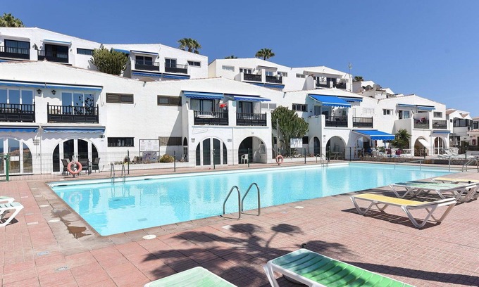 Patalavaca Apartment | Beautiful apartment for 2 people with pool, A/C, WIFI, TV, balcony and pets allowed