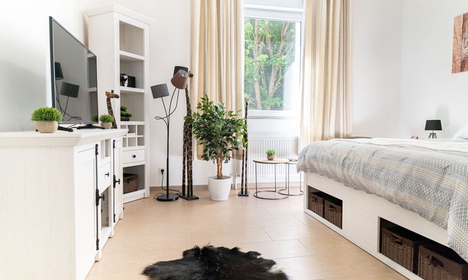Landstuhl Apartment | Beautiful Apartment in town center (TLA/TDY/TLF)