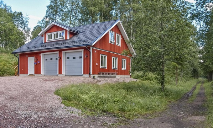 Arjang Apartment | Beautiful Apartment in Årjäng With 2 Bedrooms and Wifi