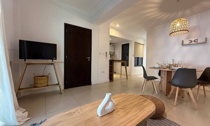 Mendoza City Center Apartment | Beautiful Apartment in the Heart of Mendoza’s Best Neighborhood