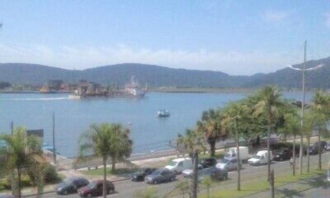 Ponta da Praia Apartment | Beautiful apartment in Santos, in Ponta da Praia (channel 6, near Guarujá) 100m from the beach.