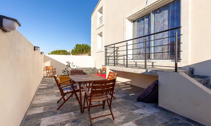Eyragues Apartment | Beautiful apartment in Eyragues