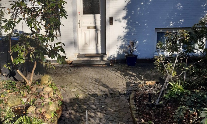 Eimsbuettel Apartment | beautiful apartment in good location with well connection to all landmarks