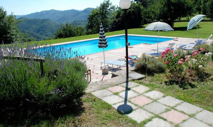 Marradi Villa | Beautiful apartment in villa with WIFI, pool, TV, pets allowed, panoramic view and parking