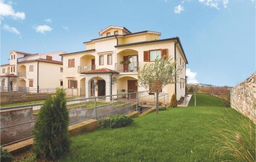 Porec Apartment | Beautiful Apartment In Porec With Wifi
