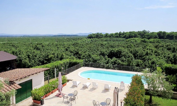 Caprarola Villa | Beautiful apartment in villa for 7 people with WIFI, pool, TV, terrace, pets allowed and parking