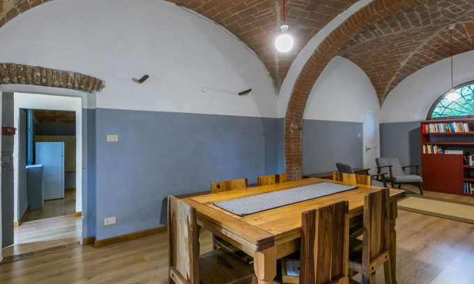 Lorenzana Villa | Beautiful apartment in villa for 4 guests with WIFI, pool and pets allowed