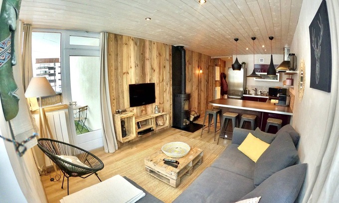 Le Lavachet Apartment | Beautiful Apartment of 40m2, 5 pers, Tignes. WIFI, ski slopes.