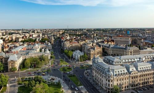 Bucharest Apartment | Beautiful Apartment With Balcony And Parking!
