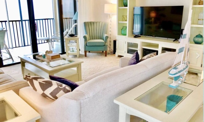 Indian Rocks Beach Apartment | Beautiful Beach Front Gulf Condo