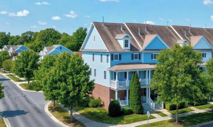 Sun Ridge House | Beautiful Beach Home in Bayside Resort - Steps to Amenities
