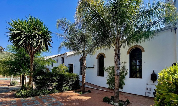 Iznajar House | Beautiful Big Villa in Andalucia Perfect for Large Groups.