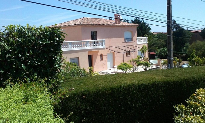 Golfe Juan Villa | Beautiful, bright, quiet Villa, recent renovation 5 mins walk from the beach