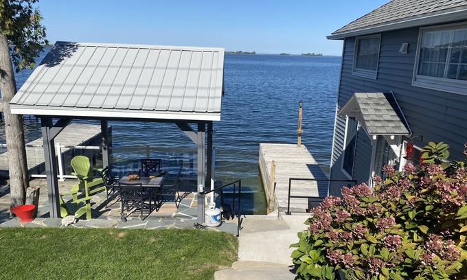 Henderson Harbor Cottage | Beautiful Brink O' Bay Cottage in Henderson Harbor