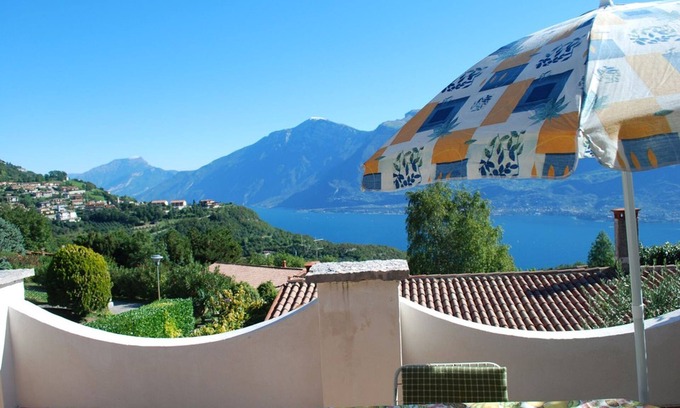 Gardola House | Beautiful bungalow with a stunning sea view and a large patio