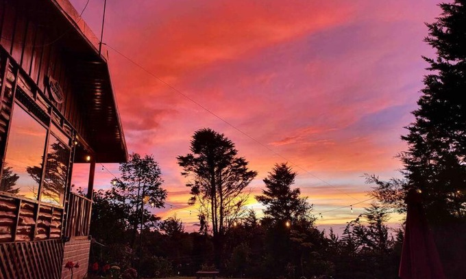 Canton Tarrazu House | Beautiful Cabin Bulldog”Frente a Destinos La Lucha