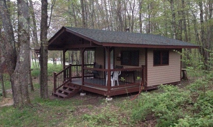 Jeffersonville Cabin | Beautiful Cabin On 5 Acres. 2.5 Miles From Bethel Woods, museum and casinos.