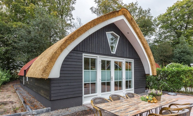 De Bult Cottage | Beautiful cottage for large groups in Overijssel