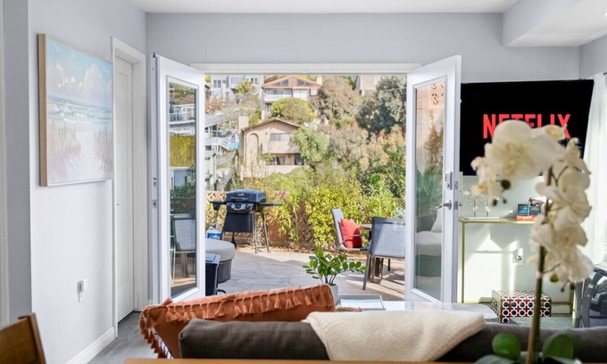 Point Loma House | Beautiful Coastal Getaway!