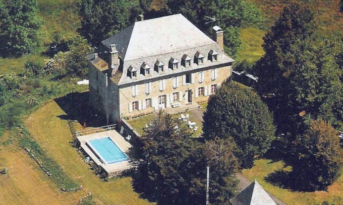 Champagnac Other | Beautiful, comfortable home ideal for families and friends