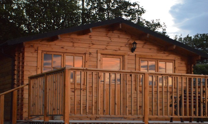 Breakish Cabin | Beautiful Cosy Log Cabin up on the hill
