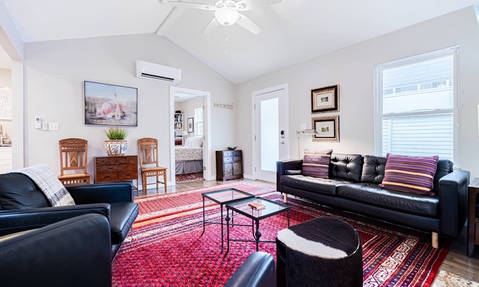 Clarksville House | Beautiful Cottage Close to Downtown Austin