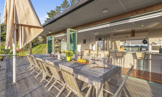 Dairy Flat Bed & Breakfast | Beautiful countryside view w/huge deck - 5 min from shopping mall!
