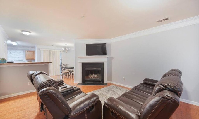 Atlanta Apartment | Beautiful Cozy 3-Bedroom Townhome Retreat