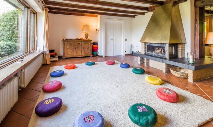Hoisdorf House | Beautiful Duplex Apartment @ Little Paradise, 25 min to Hamburg City Center