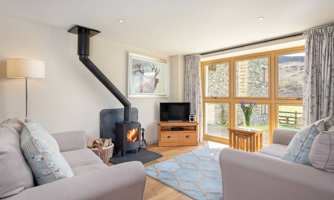 Keswick Cottage | Beautiful, eco friendly cottage in a stunning rural valley - sleeps 4 guests in 2 bedrooms