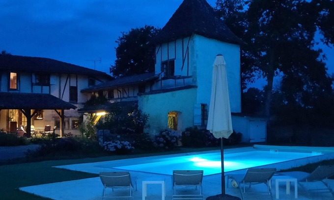 Labastide-dArmagnac House | Beautiful Gascon home with private pool close to medieval bastide