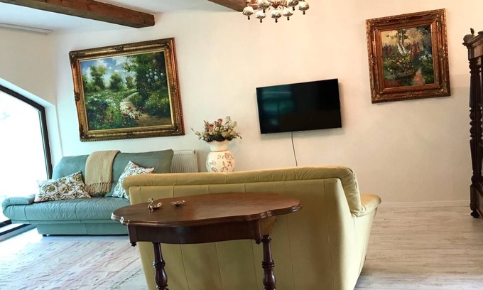 Snagov House | Beautiful fully furnished 2 Bdrm Villa with Pool, Snagov Bucharest Romania