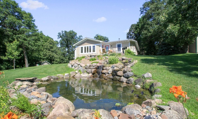 Zimmerman House | Beautiful Get Away for any season only ONE Hour from the Twin Cities!