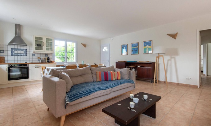 Notre-Dame-de-Monts Ski Chalet | Beautiful house near the sea for 6 people