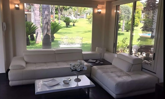 Giarre House | Beautiful holiday home in Giarre with shared pool