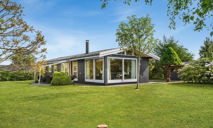 Dronningmolle House | Beautiful home in Dronningmølle