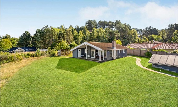 Syddjurs Kommune House | Beautiful Home In Ebeltoft With Wifi