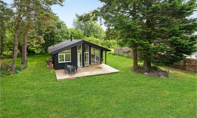 Hojby House | Beautiful Home In Højby With Wifi