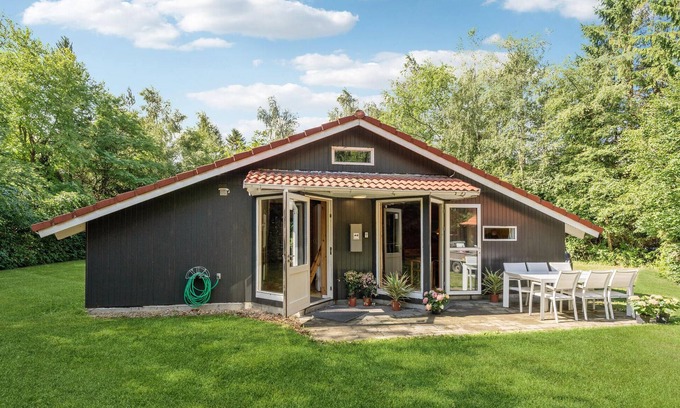 Skovgaarde House | Beautiful home in Herning with WiFi
